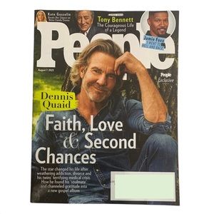 People Magazine August 7 2023 Dennis Quaid Tony Bennett Jamie Foxx Kate Gosselin